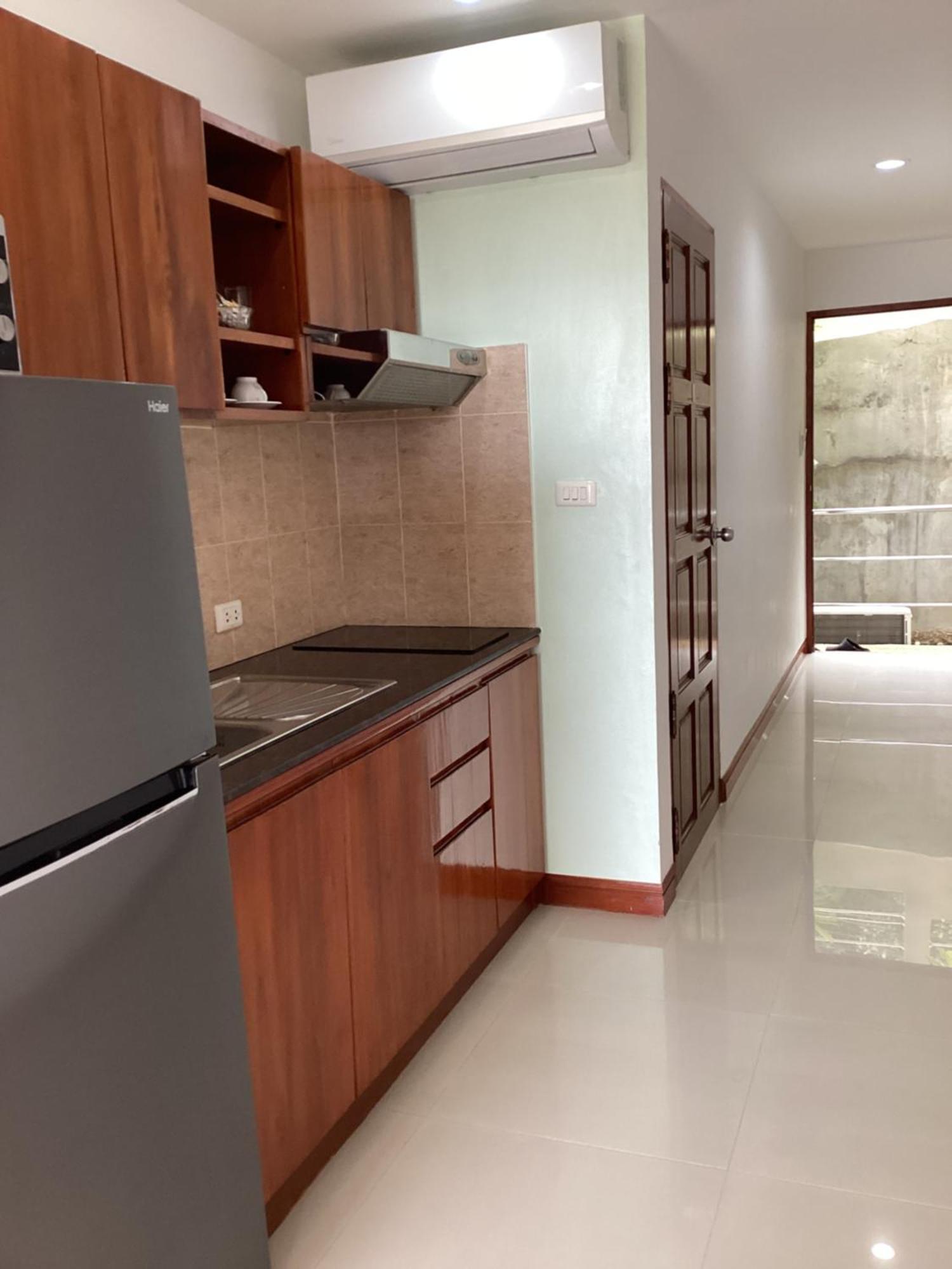 Mountain Seaview Luxury Apartments Bãi biển Kata Ngoại thất bức ảnh